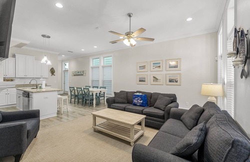 Biltmore Beach House | Spectacular Gulf Views w/PRIVATE POOL 3BR 3.5BA Bedding for 12! Pet Friendly