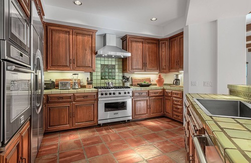 Palm Springs Villa | SPECTACULAR GATED ESTATE IN HISTORIC MOVIE COLONY nOctober special starts now!