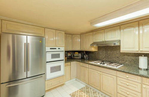 Rancho Cerro Colorado House | Spectacular Ocean Views - Walk to Beach - Secure Gated Community - Sleeps 12