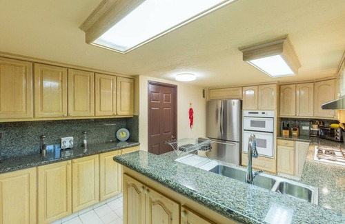 Rancho Cerro Colorado House | Spectacular Ocean Views - Walk to Beach - Secure Gated Community - Sleeps 12