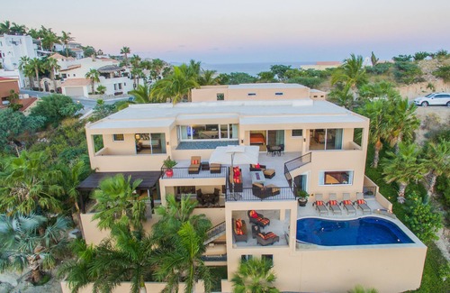 Rancho Cerro Colorado House | Spectacular Ocean Views - Walk to Beach - Secure Gated Community - Sleeps 12