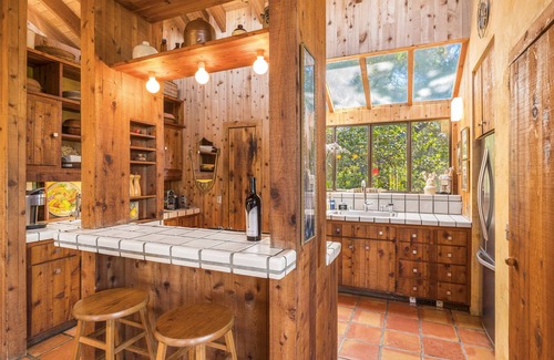 Sonoma House | Spectacular Stone Pool/Spa. Views to The Bay. Near Sonoma Plaza. Ambiance plus!