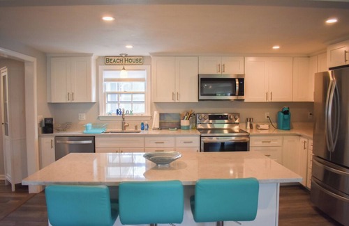 South Dennis House | Spectacular three bedroom home with central air