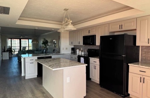 Sanibel Condo | Spectacular view from this 3rd floor unit at Pointe Santo de Sanibeln#20-23323
