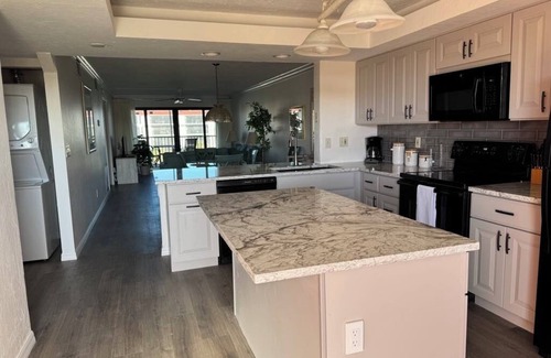 Sanibel Condo | Spectacular view from this 3rd floor unit at Pointe Santo de Sanibeln#20-23323