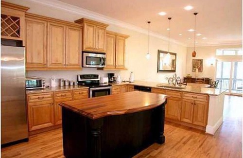 Gainesville House | Spectacular Views and Deep Water!