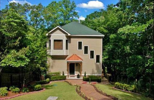 Gainesville House | Spectacular Views and Deep Water!