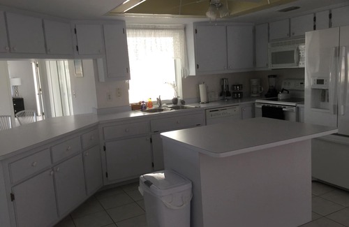 Pelican Villa | Spectacular views on a Gulf access canal!