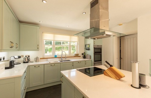 Newport House | Spectacular views over Newport Bay, Parrog, Nevern Estuary, and the Preseli Mountains
