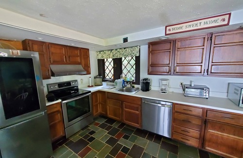 Laconia House | Spectacular Winnipesaukee Waterfront, Amazing Lake and Mountain Views, Huge Deck