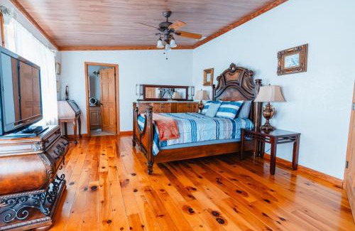 Sebring House | Speedway Log Cabin