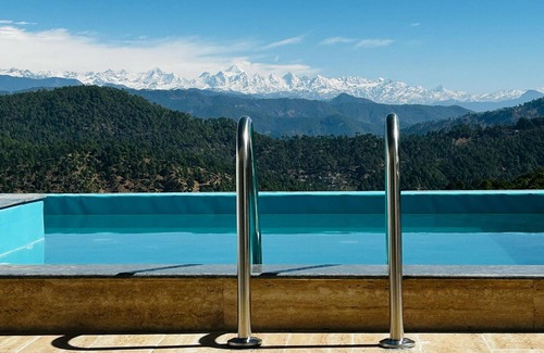 Kausani Hotel | SpellMount Resort