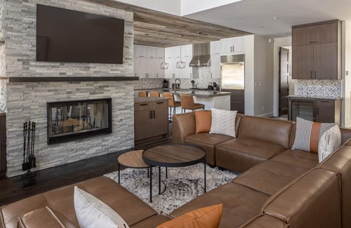 Spanish Peaks House | Spend Holidays in Big Sky! Modern Cabin in New Ski-in/Ski-out Development! Hot Tub and Fireplace!