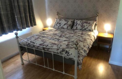 Magherafelt House | Sperrinview House - Lovely Retreat Sleeps 8