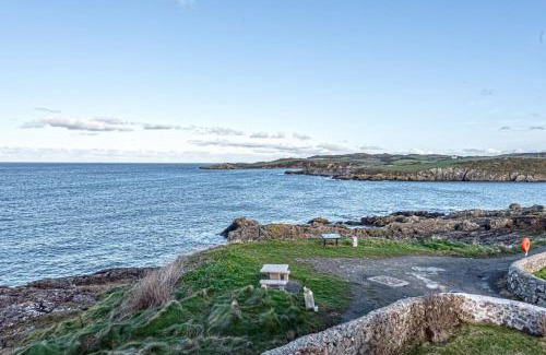 Cemaes Bay House | Spin Drift