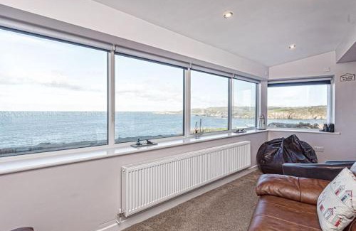 Cemaes Bay House | Spin Drift