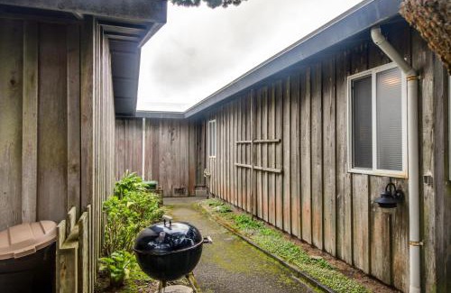 Bandon House | Spindrift Oceanfront Home - The Starboard