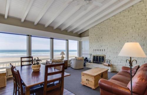 Bandon House | Spindrift Oceanfront Home - The Helm
