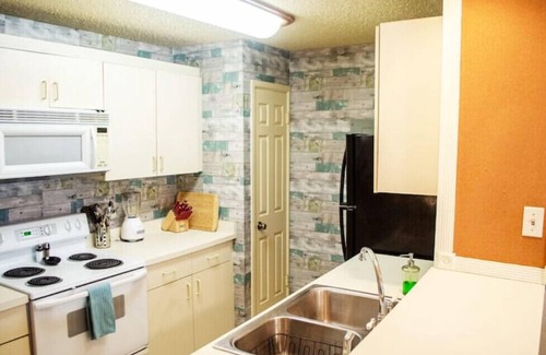 Corpus Christi Condo | Spinnaker 217 Waterfront 2/2 Condo/Pool/Boat Slip/Hot Tub