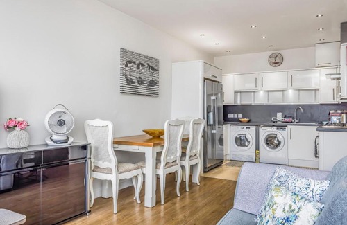 Gosport Apartment | Spinnaker View Apartment