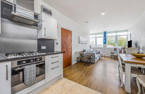 Gosport Apartment | Spinnaker View Apartment