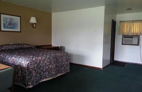 Baraboo Hotel | Spinning Wheel Motel