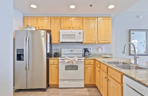 West Panama City Beach Condo | Splash 2BRs On Water + Bunks 10th Flr Spring Summer Deals