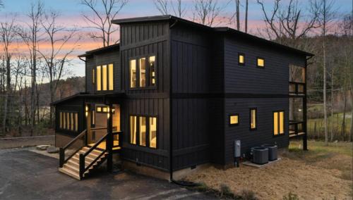 Pittman Center House | Splash Mountain Lodge, Huge Cabin, Get 685 of FREE attraction tickets for each paid day