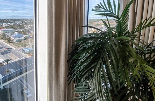 West Panama City Beach Apartment | Splash Resort West 3