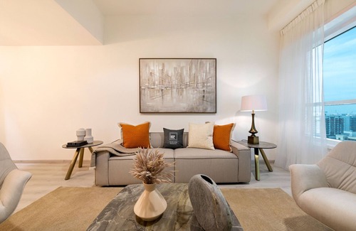 Trade Center Apartment | Splendid Apt w/Views of Dubai Future Museum