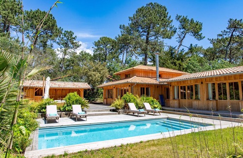 L'Herbe Villa | Splendid Cabane de la Vigne !