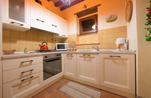 Castiglion Fiorentino Villa | Splendid Villa Immersed In Beautiful Tuscan Hills