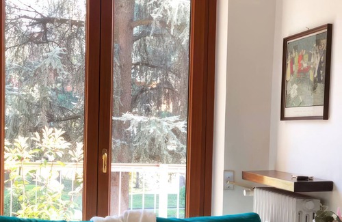 Certosa Apartment | Splendid two-room apartment in a private park
