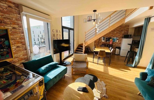 Reims Apartment | Splendide ! Le loft ! | Gare | centre-ville