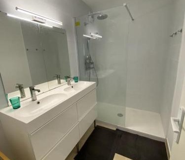Gares Apartment | Splendide T3 haut standing avec parking privé
