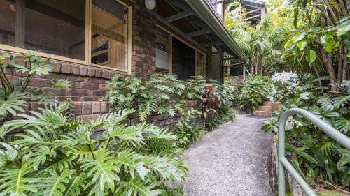 Angourie House | Spookys 5, 5 - 8 Bay St