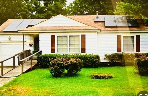 South Arlington House | Sports Themed 3-Bedroom Home in Arlington near AT & T Stadium & Other Sports