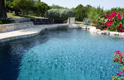 Travis Settlement House | Sprawling 3 acre Hilltop Estate w/Endless Views of the Famed Texas Hill Country