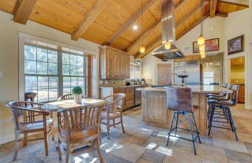 McNeil House | Sprawling Leander Home w/Game Room!