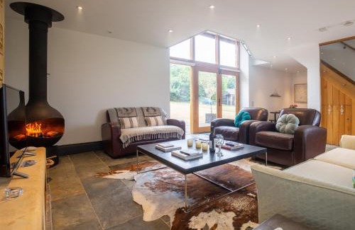Hook Norton House | Spring Barn