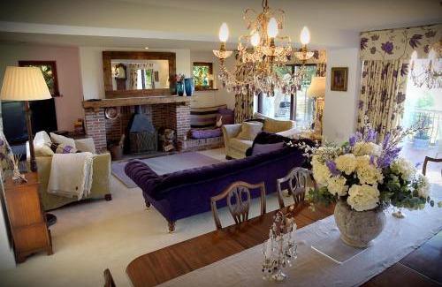 Amberley House | Spring Cottage
