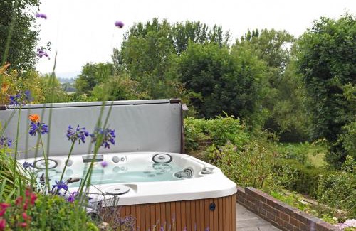 Amberley House | Spring Cottage