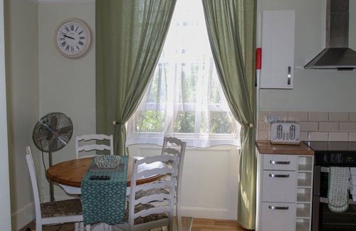 Gosport Apartment | Spring Garden Holiday Apartments