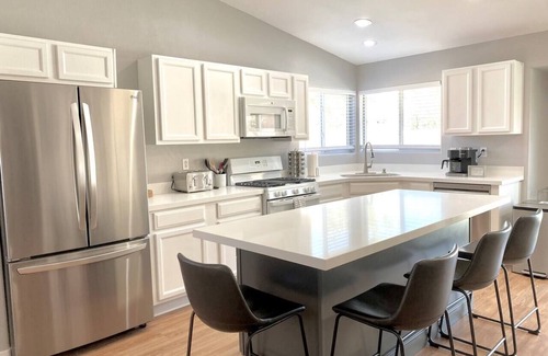Desert Hot Springs House | Spring Sale New Pool Spa