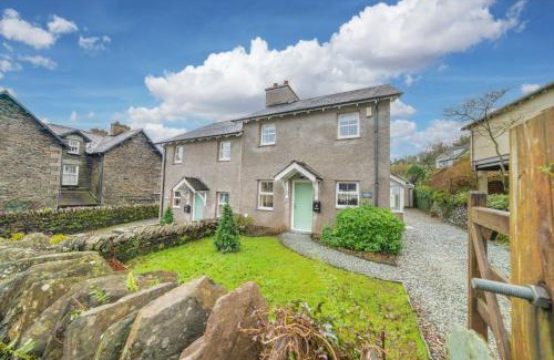 Coniston House | Springbank & Summerbank Cottages, Coniston, sleeps 8