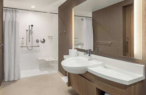 Eau Claire Hotel | SpringHill Suites by Marriott Eau Claire