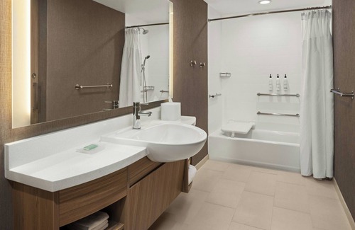 Eau Claire Hotel | SpringHill Suites by Marriott Eau Claire