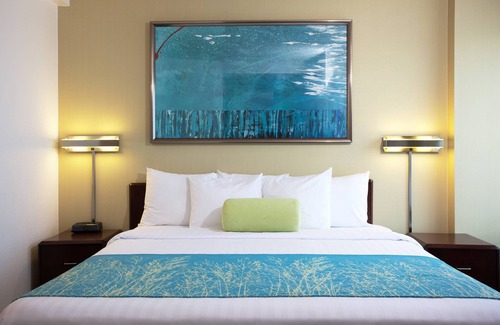 Hawthorne Hotel | SpringHill Suites Los Angeles LAX/Manhattan Beach