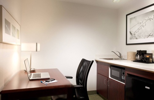 Hawthorne Hotel | SpringHill Suites Los Angeles LAX/Manhattan Beach