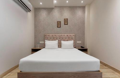 Mandi Hotel | SPT Clarks Inn Suite, Mandi